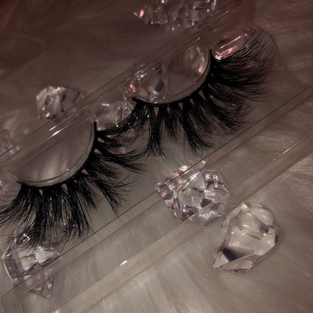 3D Mink Lashes “Hottie”